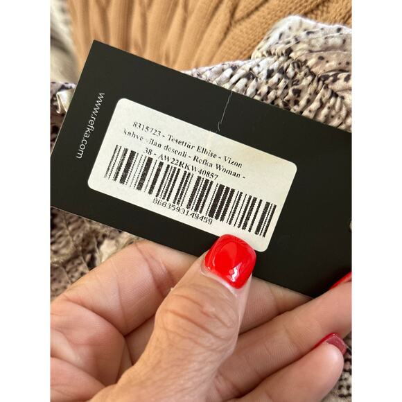 NWT Refka Women's Gray Black Animal Print Mock Neck Maxi Dress Size 6 - Picture 4 of 9